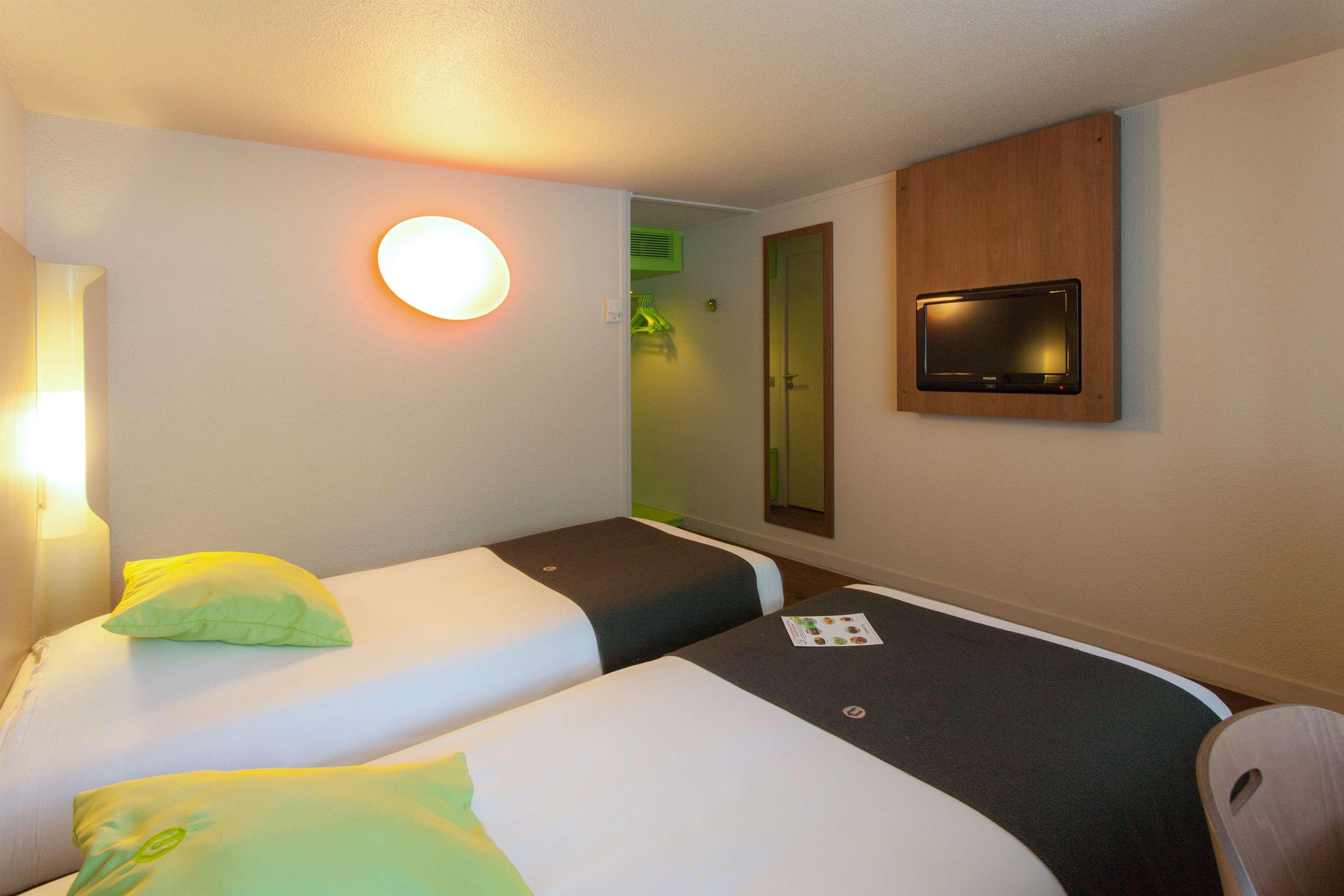 Campanile Tours Sud ~ Joue-Les-Tours Hotel Kültér fotó