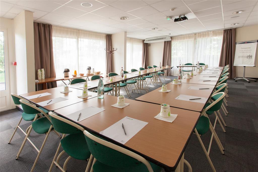 Campanile Tours Sud ~ Joue-Les-Tours Hotel Kültér fotó