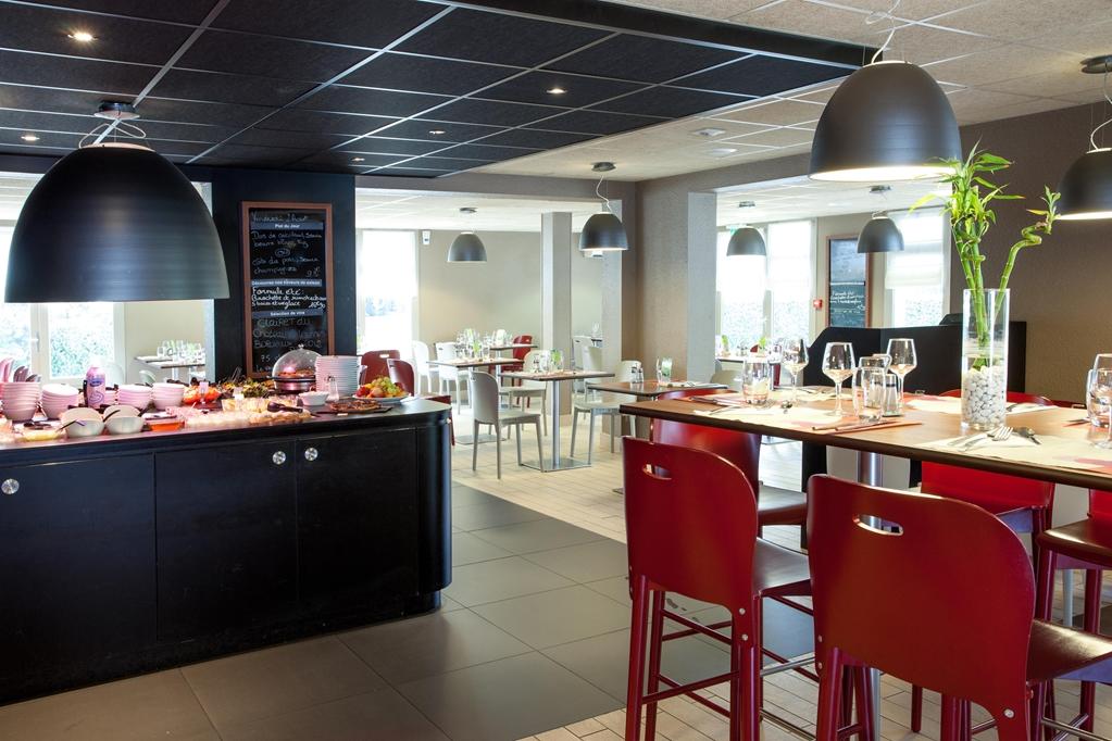 Campanile Tours Sud ~ Joue-Les-Tours Hotel Kültér fotó