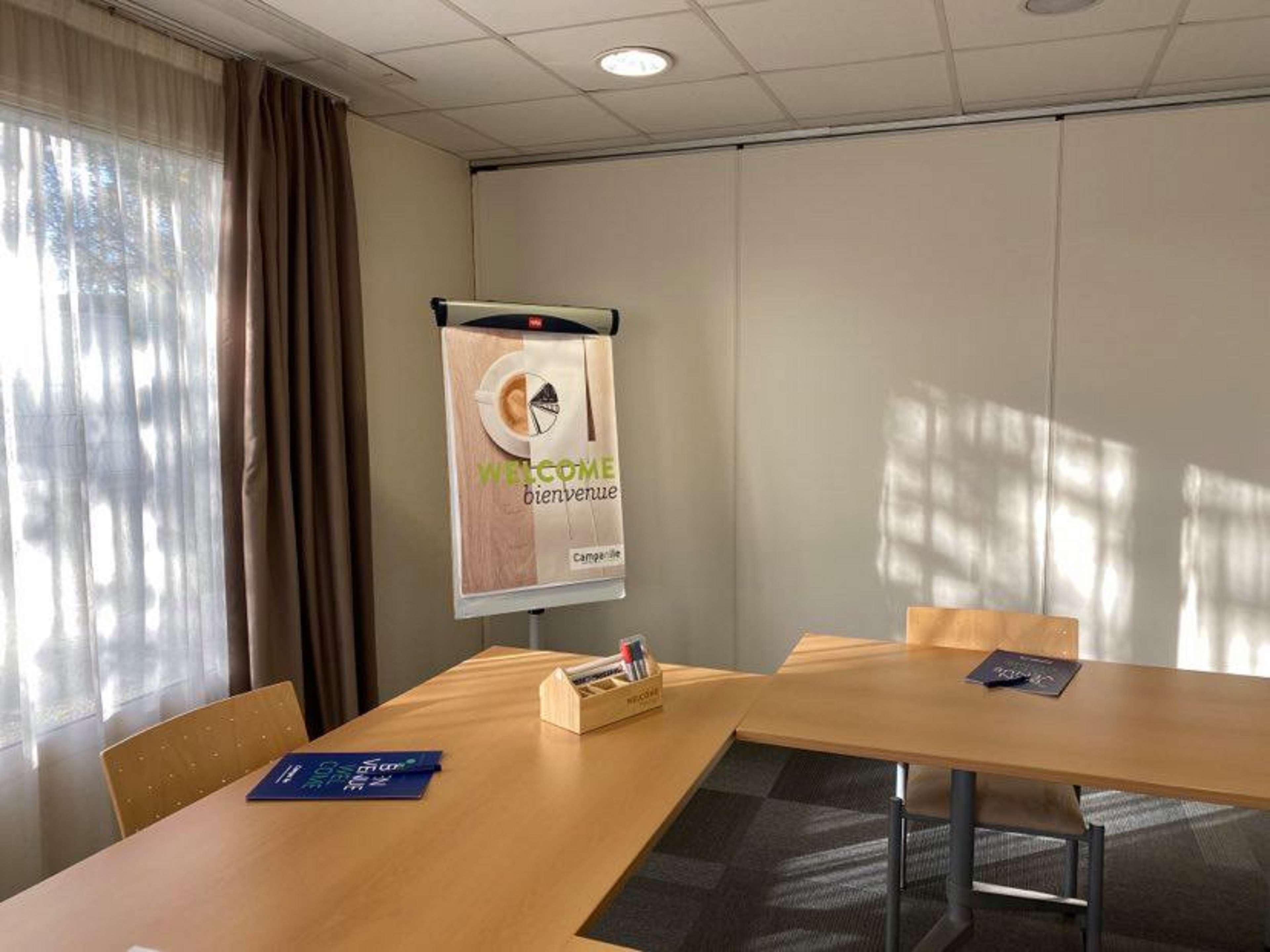 Campanile Tours Sud ~ Joue-Les-Tours Hotel Kültér fotó
